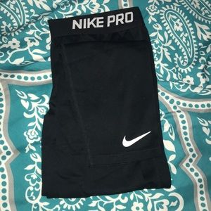 Women’s Nike Pro Leggings Size L
